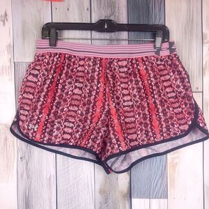 Under Armour Pink Black Snake Skin Shorts Size Large